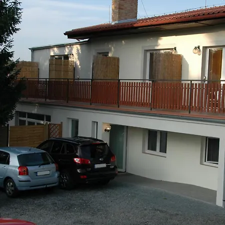 Pensión V Roklich & V Roklich Říčany