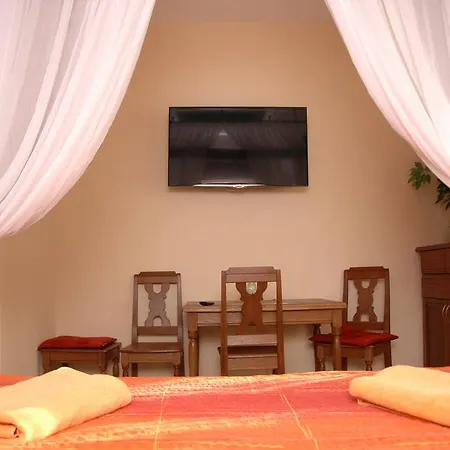 V Roklich & V Roklich Pensjonat 4*