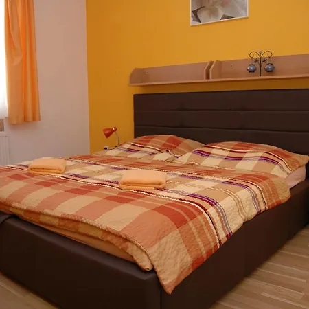 V Roklich & V Roklich Pensión Říčany