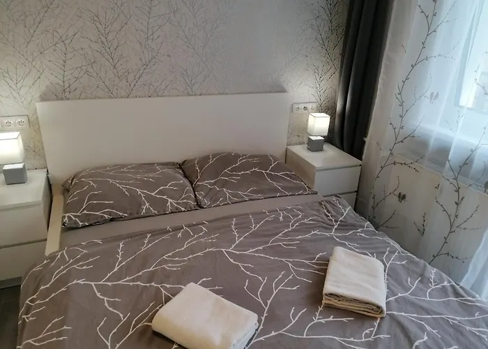 Konukevi V Roklich & V Roklich 4*