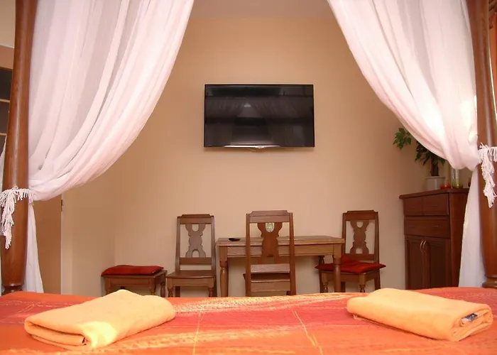 V Roklich & V Roklich Konukevi 4*